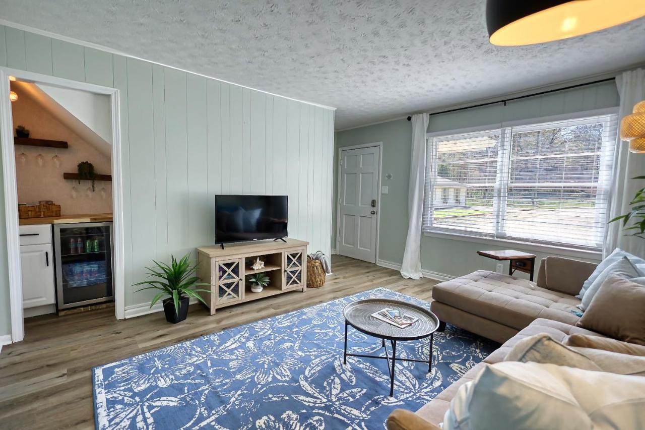 Coastal Cottage 1/2 Mile From Covington Square Екстер'єр фото