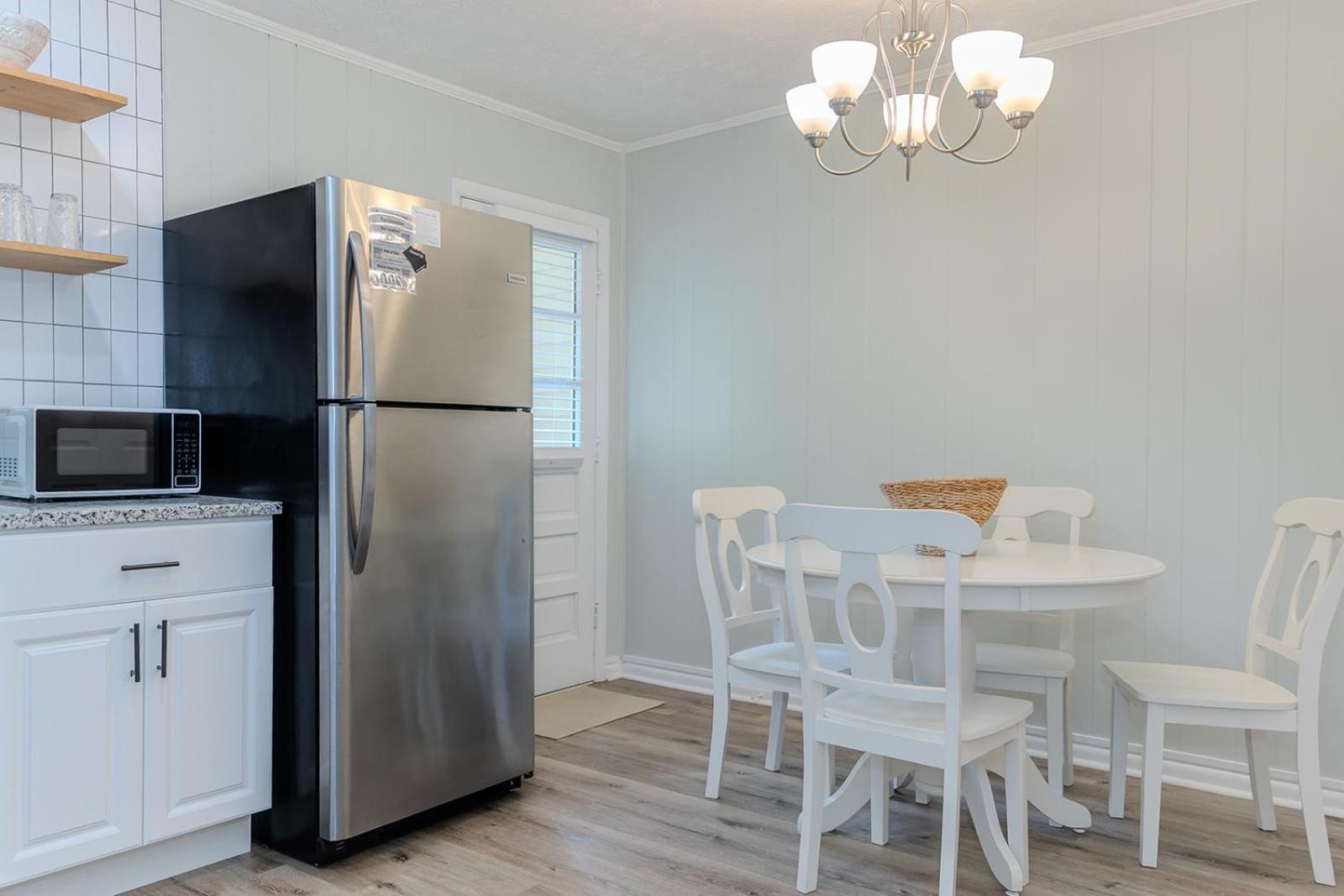 Coastal Cottage 1/2 Mile From Covington Square Екстер'єр фото